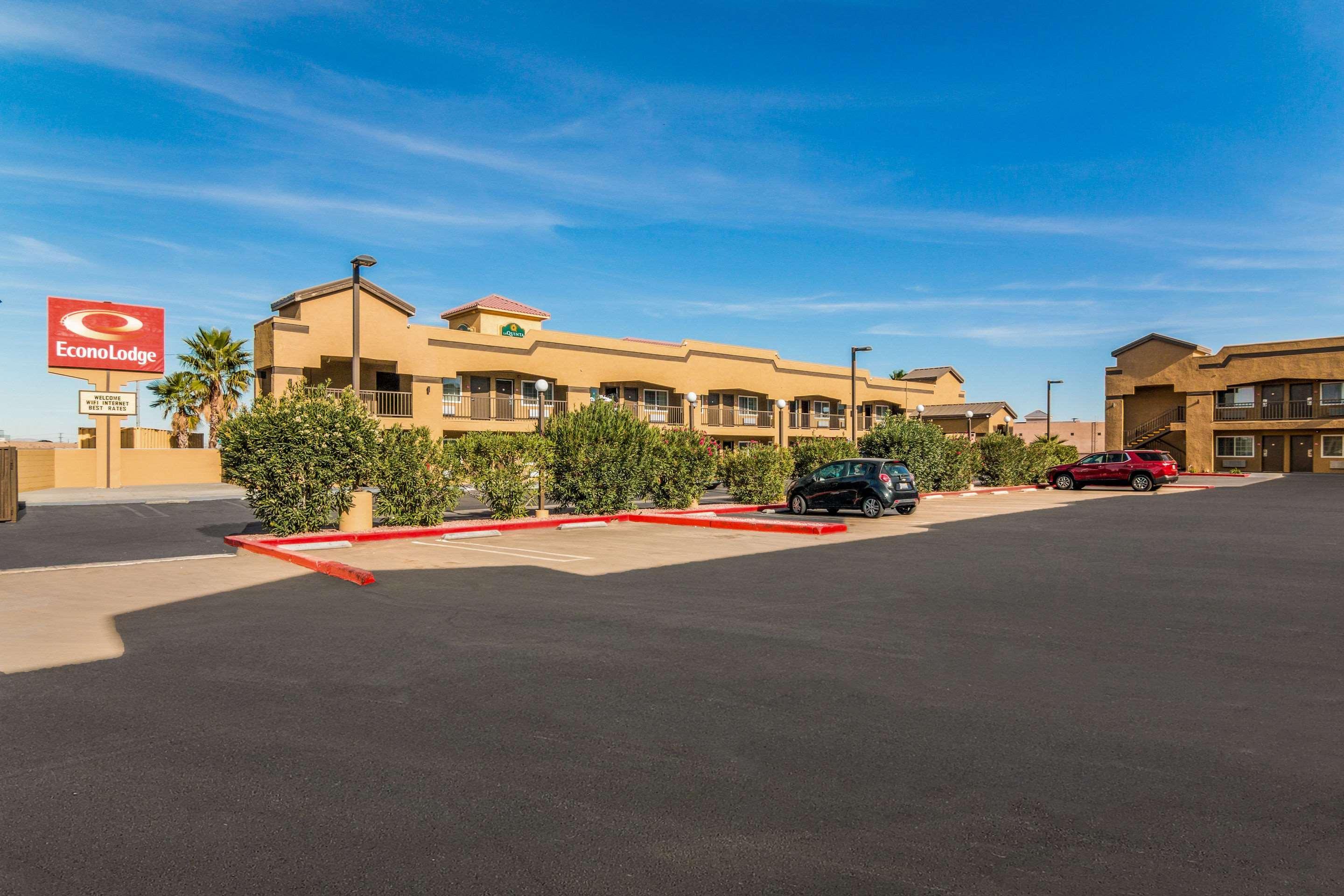 Econo Lodge Hesperia - Victorville I-15 Exterior photo