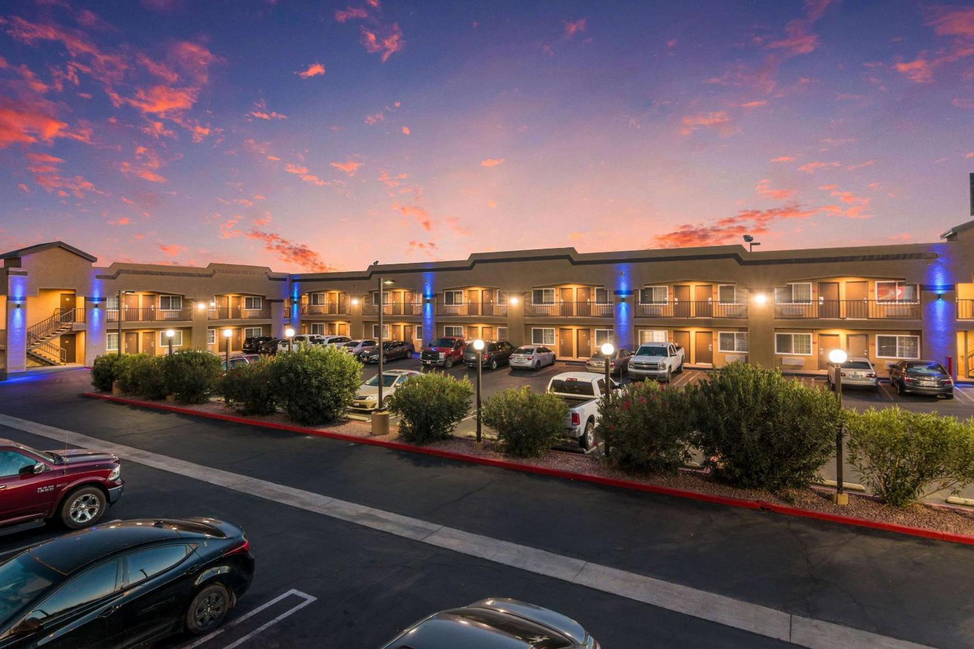 Econo Lodge Hesperia - Victorville I-15 Exterior photo