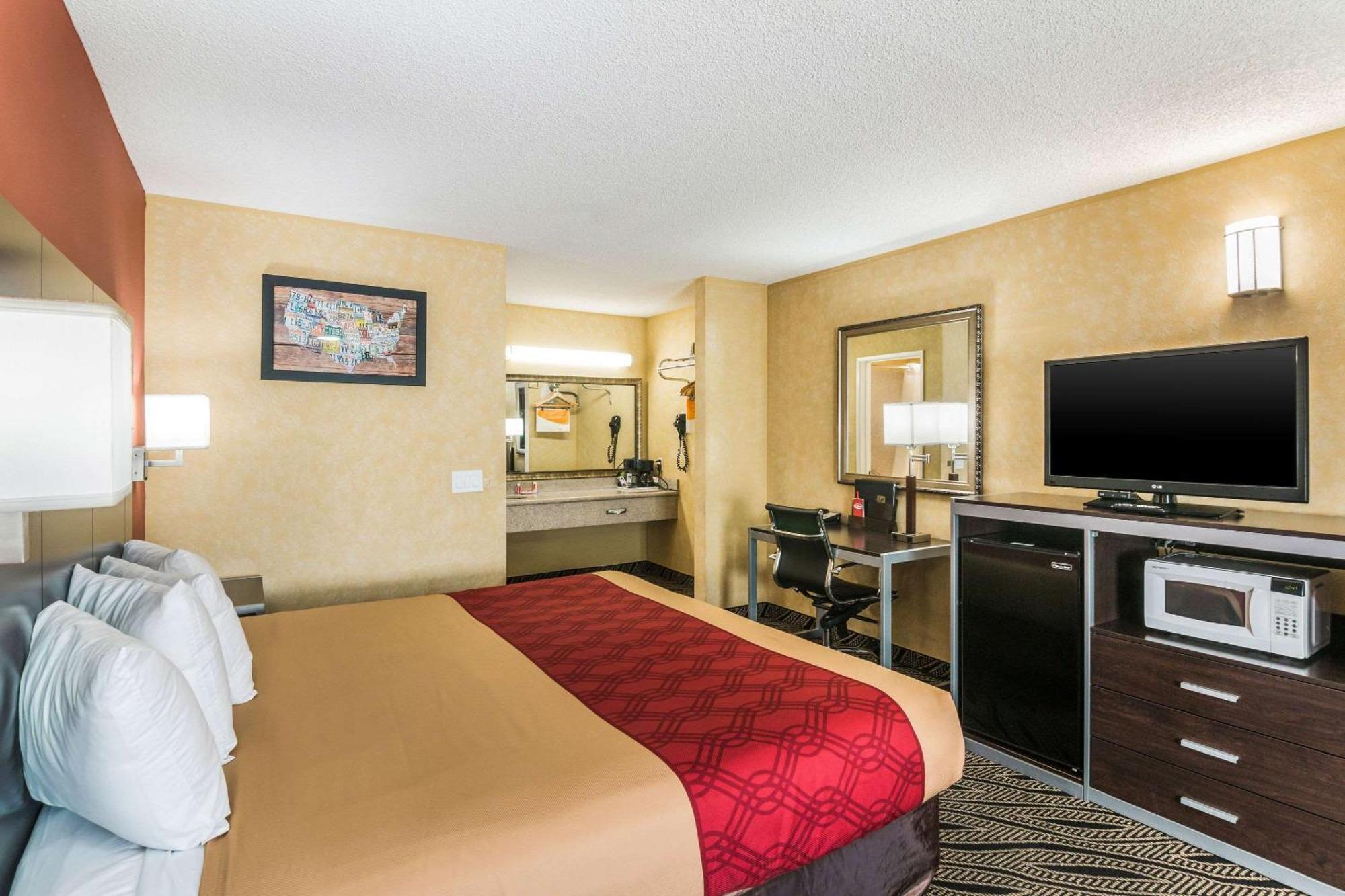 Econo Lodge Hesperia - Victorville I-15 Exterior photo