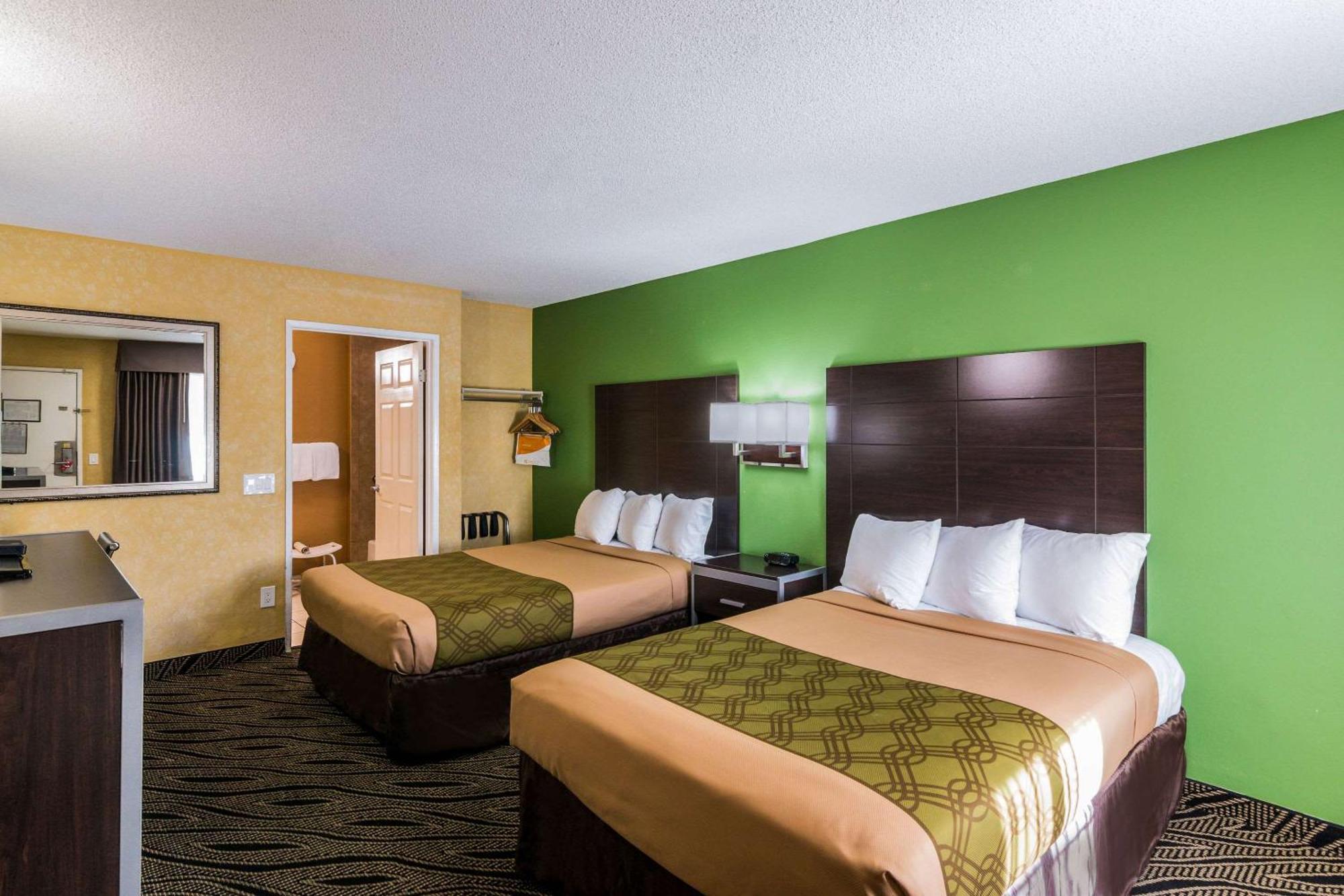 Econo Lodge Hesperia - Victorville I-15 Exterior photo