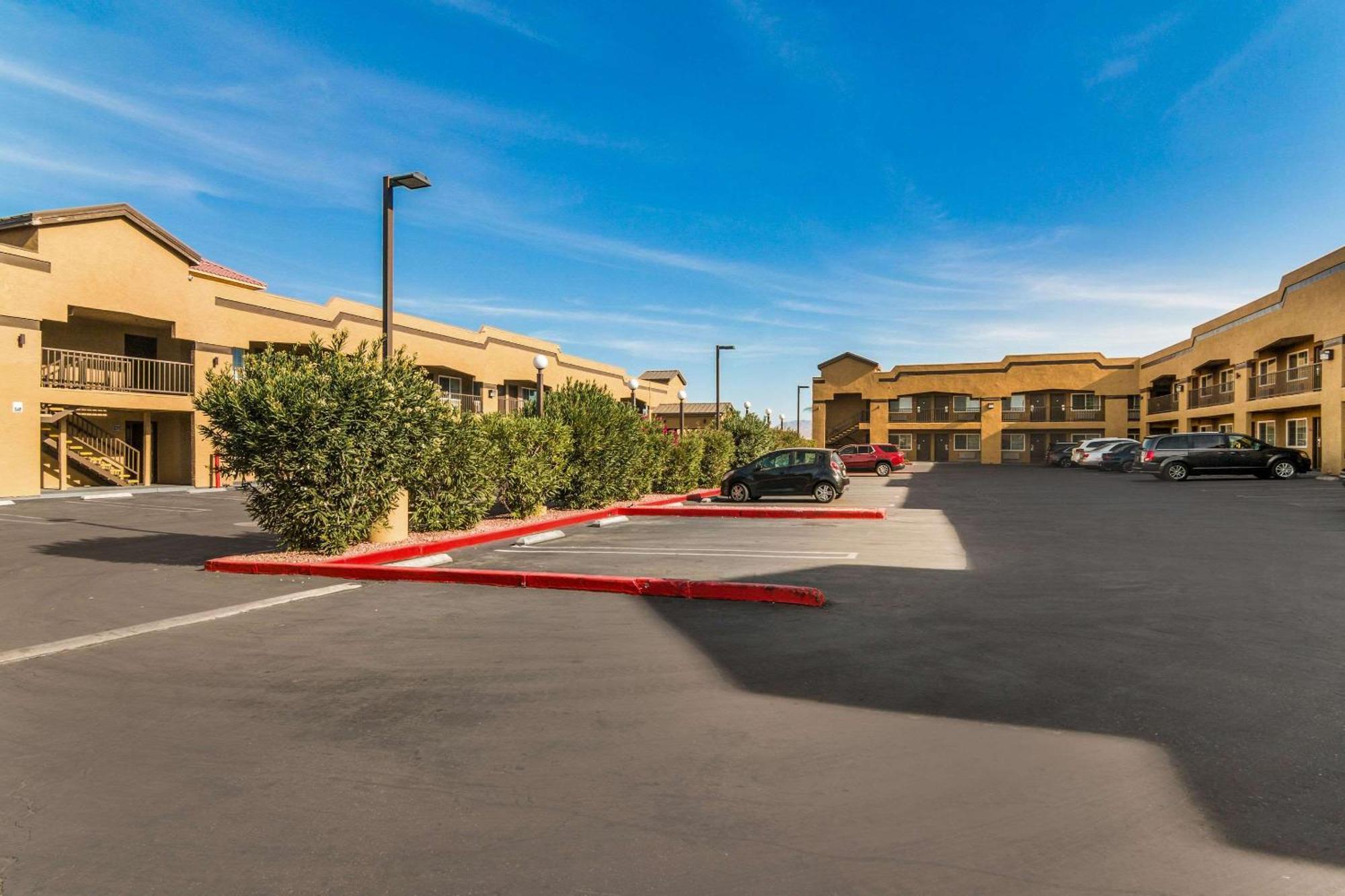 Econo Lodge Hesperia - Victorville I-15 Exterior photo