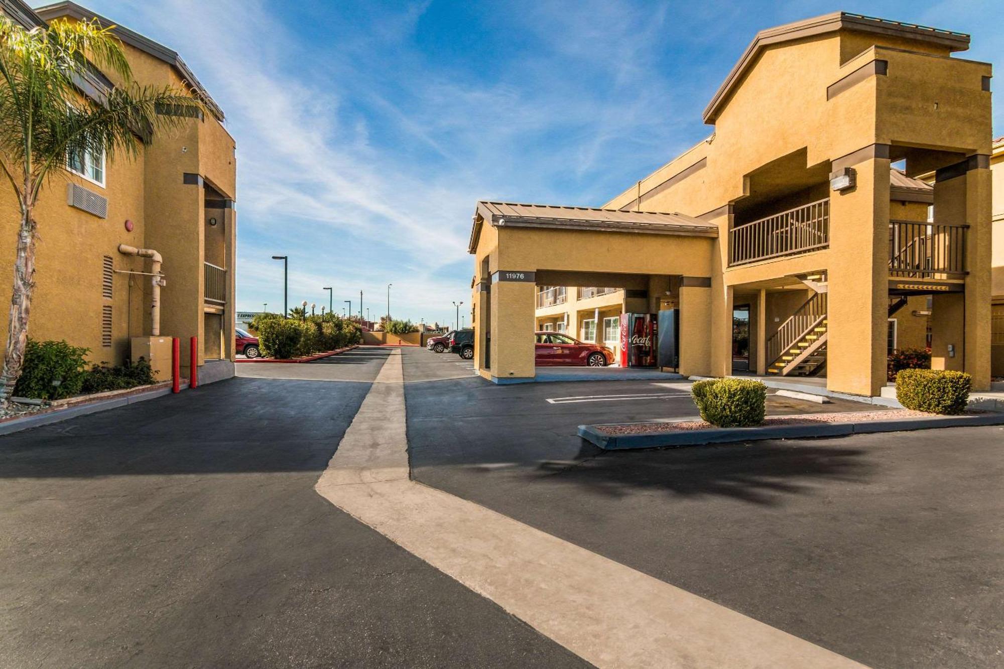Econo Lodge Hesperia - Victorville I-15 Exterior photo