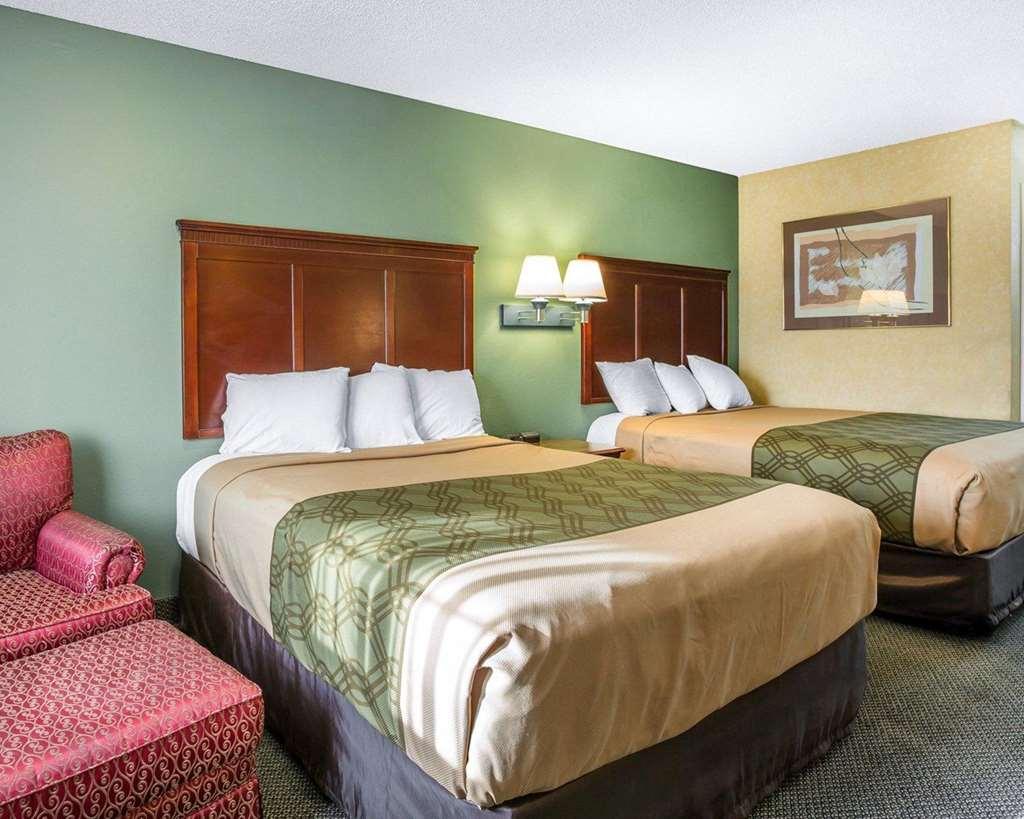 Econo Lodge Hesperia - Victorville I-15 Room photo