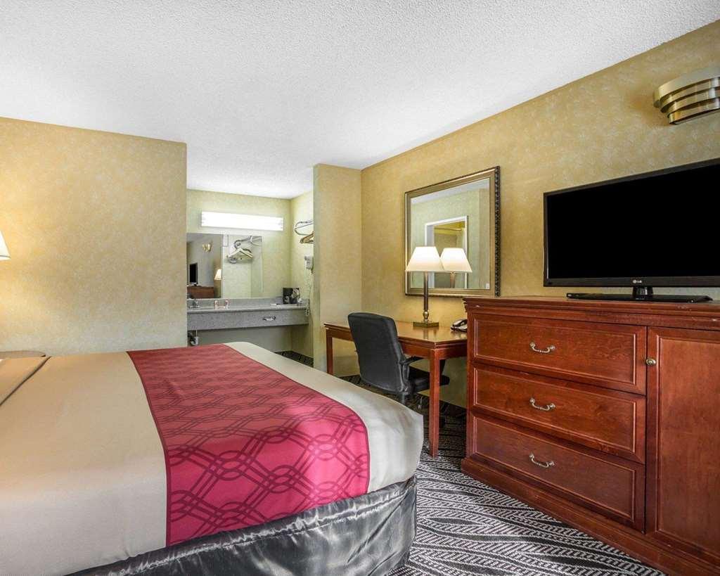Econo Lodge Hesperia - Victorville I-15 Room photo